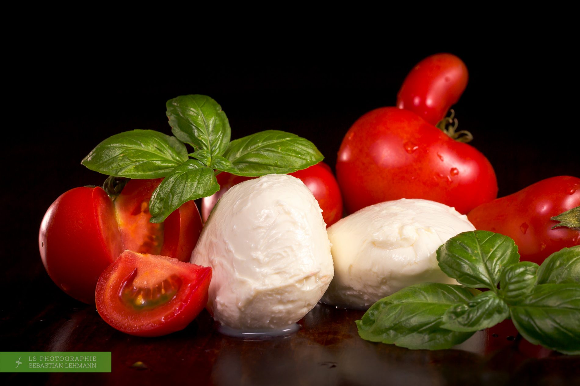 Fotograf Düren Produktfoto Tomate Mozzarella Basilikum