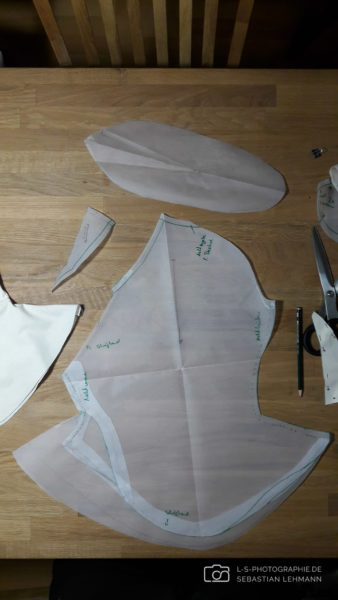 "Konstruktion der Assassinen Kapuze" Behind the Scenes in Düren - für das Assassins Creed Shooting. | Bild: LS Photographie - Sebastian Lehmann