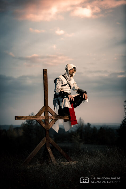 Behind the Scenes beim Assassins Creed Shooting in Hove.
Models: Anselm
| Bild: LS Photographie - Sebastian Lehmann Behind the Scenes beim Assassins Creed Shooting in Hove. Models: Anselm | Bild: LS Photographie - Sebastian Lehmann